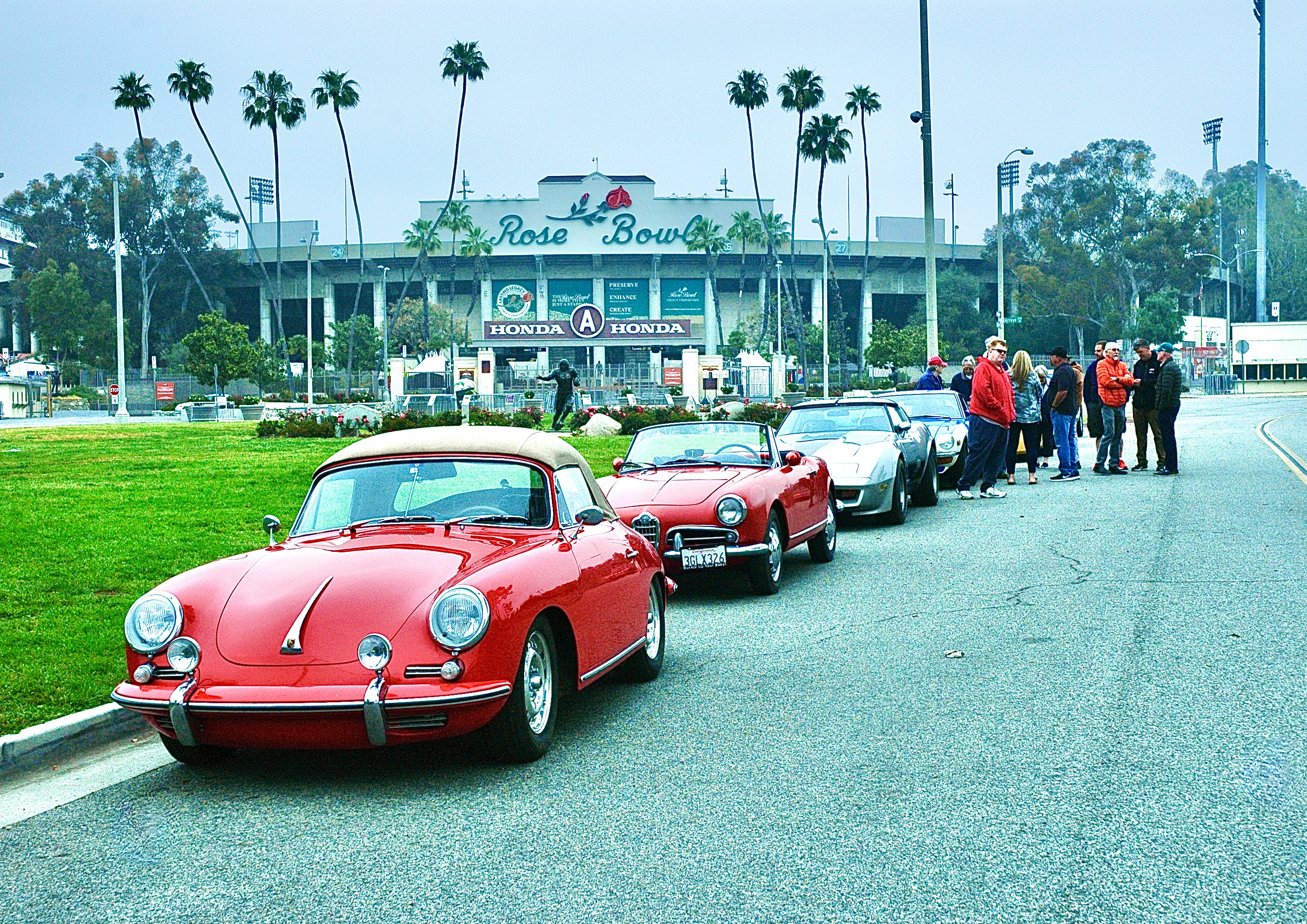 Cars at Rose Bowl